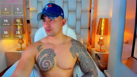 Snapshot of elliott_veelez chatting on April 2026 08:47:01 PM E L L I O T V E L E Z online show from April 2026 08:47:01 PM