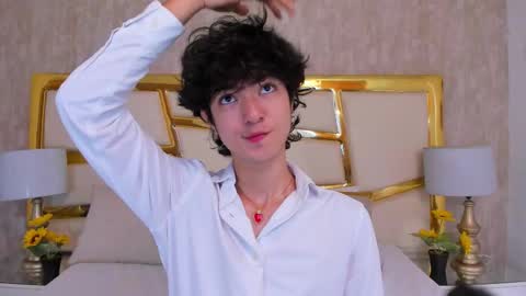 elliotvolkov online show from December 2025 03:08:02 PM