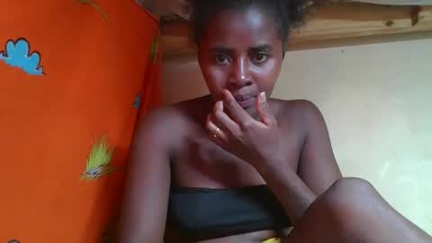 Ellodi online show from May 2026 11:17:01 AM