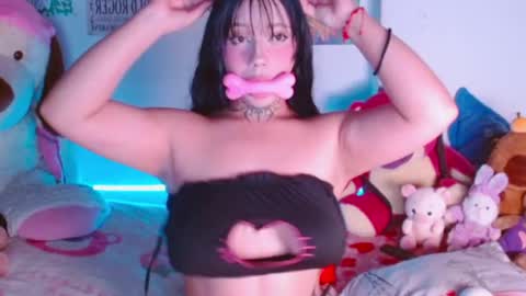 Snapshot of ellope chatting on December 2025 12:48:01 AM Ellope online show from December 2025 12:48:01 AM