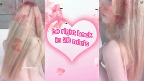 Snapshot of elly_ary chatting on January 2025 09:20:01 PM elly_ary online show from January 2025 09:20:01 PM