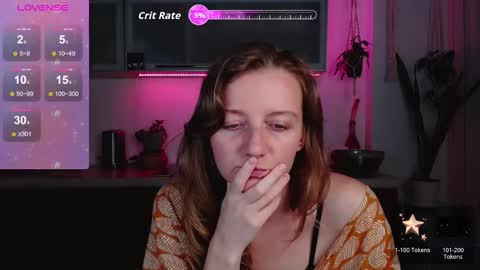 elly_helly online show from September 2025 07:57:02 PM