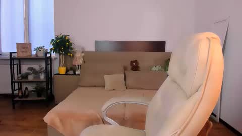 elma_lily online show from February 2026 07:49:01 AM