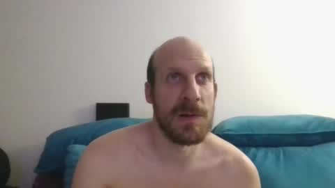 Snapshot of elmatirestrepo chatting on January 2026 02:39:01 AM Mati Restrepo online show from January 2026 02:39:01 AM