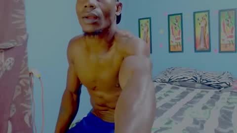 elmiltonnjakee online show from February 2026 01:44:02 AM