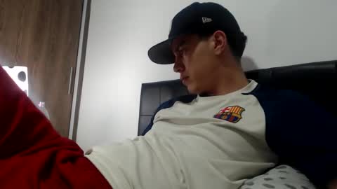 elmono33 online show from September 2025 04:34:02 AM