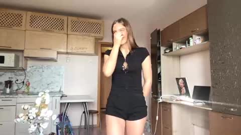 Lina online show from June 2026 09:19:02 AM