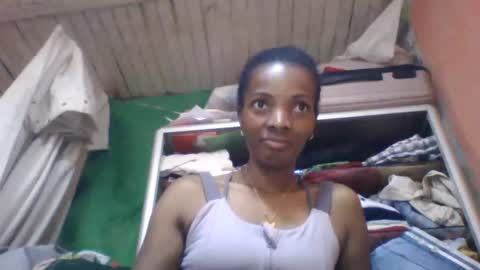 Snapshot of elodynarcisse chatting on December 2025 09:57:02 AM elodynarcisse online show from December 2025 09:57:02 AM