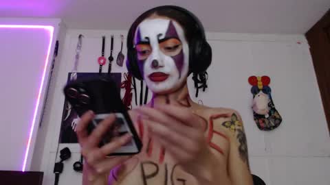 Chelsea  Please help me to reach 100 thumbs up online show from January 2025 11:47:01 PM