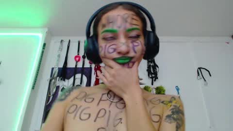 Chelsea  Please help me to reach 100 thumbs up online show from February 2025 10:32:01 PM