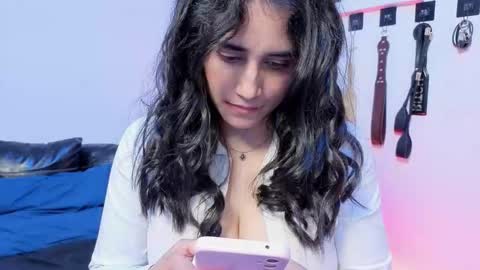elowen_halley1 online show from February 2026 05:18:02 PM