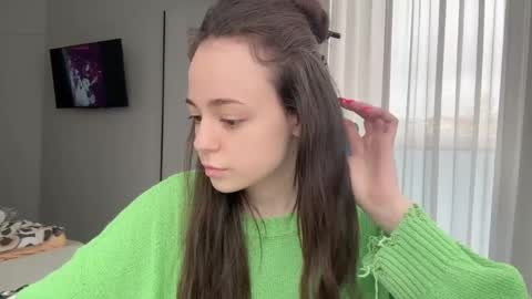 Milana online show from April 2026 10:15:01 AM