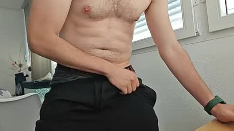Snapshot of elrubiyo25 chatting on July 2026 12:31:01 PM elrubiyo25 online show from July 2026 12:31:01 PM