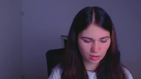 Snapshot of elsa_mur chatting on December 2024 07:27:02 PM Elsa online show from December 2024 07:27:02 PM