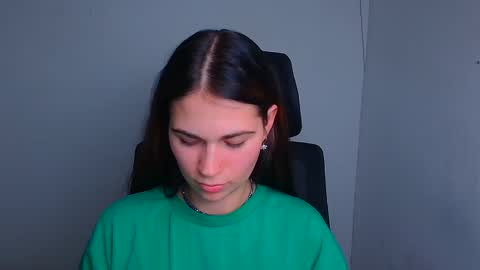 Snapshot of elsa_mur chatting on December 2024 10:45:01 PM Elsa online show from December 2024 10:45:01 PM