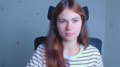 Snapshot of elsa_mur chatting on November 2025 06:45:01 AM Elsa online show from November 2025 06:45:01 AM