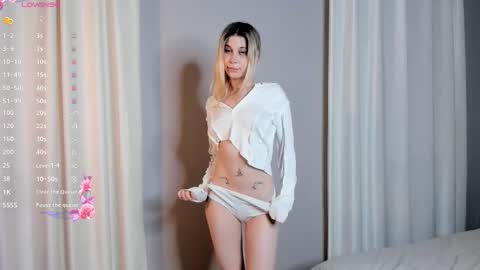 Elizabeth online show from October 2025 04:51:01 PM