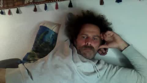 Snapshot of elyjahoye chatting on September 2025 08:23:01 PM elyjahoye online show from September 2025 08:23:01 PM