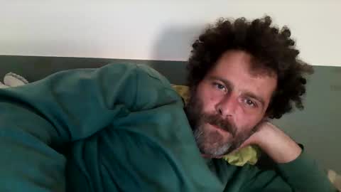 Snapshot of elyjahoye chatting on November 2025 09:28:01 PM elyjahoye online show from November 2025 09:28:01 PM