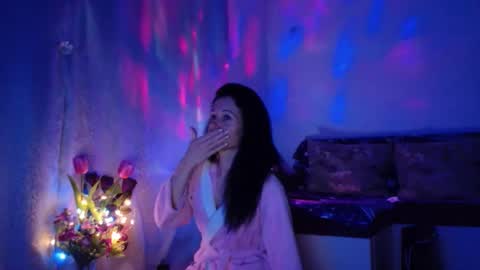 Elisa online show from January 2025 12:06:02 AM