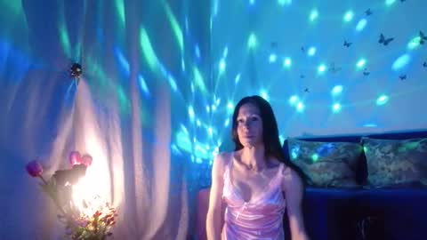 Elisa online show from May 2026 06:26:04 PM