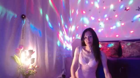 Snapshot of elysasun chatting on June 2026 07:23:01 PM Elisa online show from June 2026 07:23:01 PM