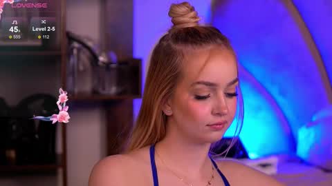 ElysaWetxx online show from March 2025 08:52:01 AM