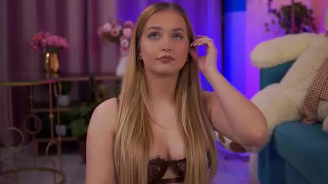 Snapshot of elyssawetxx chatting on January 2026 07:28:02 PM Elyssa online show from January 2026 07:28:02 PM