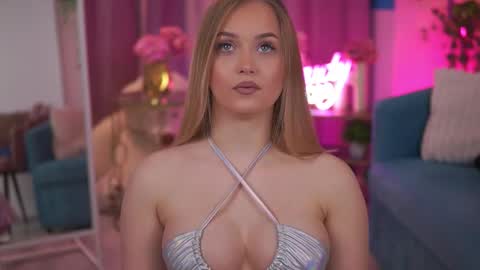 Snapshot of elyssawetxx chatting on February 2026 07:21:02 PM Elyssa online show from February 2026 07:21:02 PM