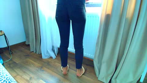 Ely online show from February 2025 12:03:02 PM