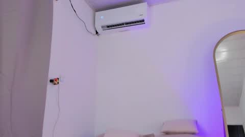 Snapshot of elza_fuentes01 chatting on October 2025 07:38:01 PM Michelle online show from October 2025 07:38:01 PM