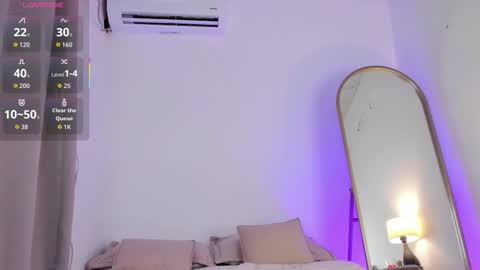 Snapshot of elza_fuentes01 chatting on November 2025 08:09:01 PM Michelle online show from November 2025 08:09:01 PM