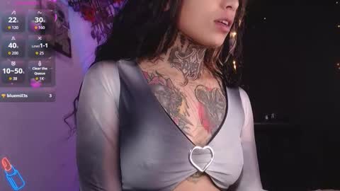 ema_ploxx online show from November 2025 05:06:02 AM