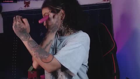 ema_ploxx online show from February 2026 05:50:02 AM