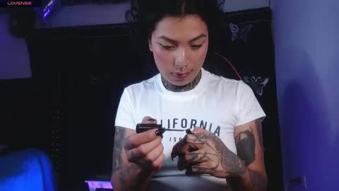 ema_ploxx online show from April 2026 01:04:01 AM