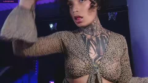 ema_ploxx online show from May 2026 01:00:01 AM