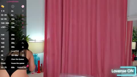 Snapshot of emabrownie chatting on December 2025 07:12:02 PM EmaBrownie online show from December 2025 07:12:02 PM