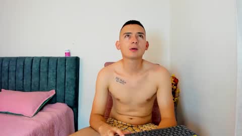 EmyandSam online show from January 2026 02:27:01 AM