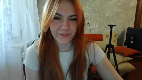 ember__fox online show from May 2026 10:54:02 AM
