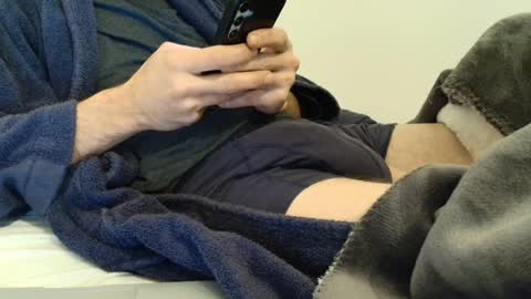 Snapshot of emberdominus chatting on October 2025 08:20:01 PM EmberDominus online show from October 2025 08:20:01 PM