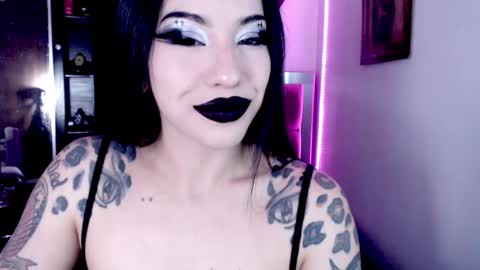 Emerald Black online show from April 2026 01:21:01 AM