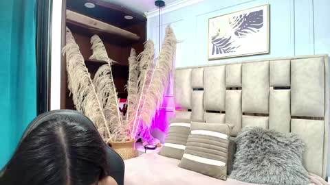 Emily  online show from January 2025 05:37:02 AM