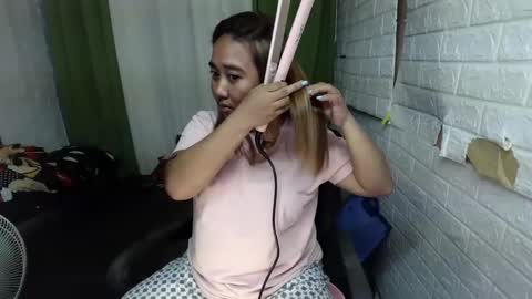 Snapshot of emely_slutxxx chatting on March 2025 11:23:01 AM Emely online show from March 2025 11:23:01 AM