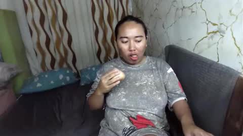 Snapshot of emely_slutxxx chatting on November 2025 08:26:02 AM Emely online show from November 2025 08:26:02 AM