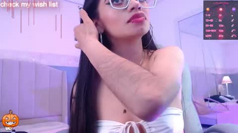 Danna online show from October 2025 02:09:01 AM