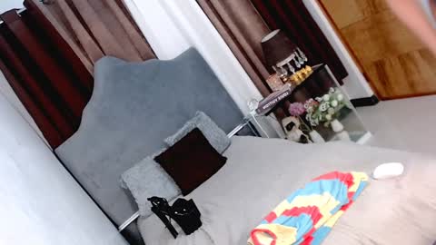 Samara online show from January 2025 02:31:02 PM