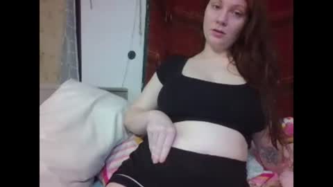 Snapshot of emerieskye chatting on January 2025 05:15:02 AM EmerieSkye online show from January 2025 05:15:02 AM