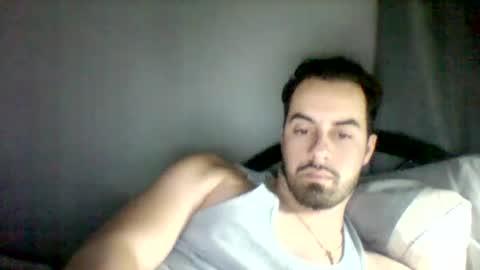 Snapshot of emgee88 chatting on January 2025 06:28:02 AM emgee88 online show from January 2025 06:28:02 AM