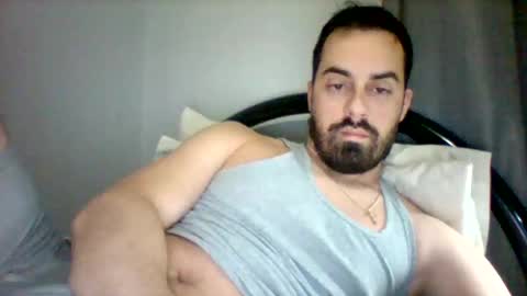 Snapshot of emgee88 chatting on November 2025 03:01:02 AM emgee88 online show from November 2025 03:01:02 AM