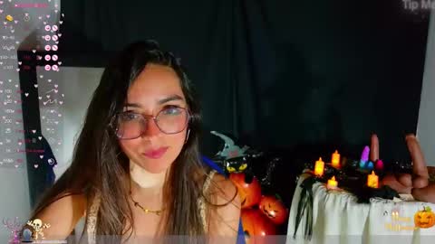 Emmily Roberts online show from November 2025 04:58:02 AM